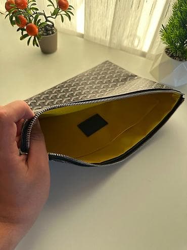 Macbook cantasi Goyard Her rengi ver mehsullar eldedir original ile lalafo.az -da Macbook cantasi Goyard Her rengi ver mehsullar eldedir original ile