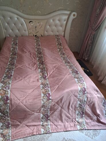 Yataq üçün İşlənmiş rəng - Çəhrayı Yataq örtüyü lalafo.az -da Yataq üçün İşlənmiş rəng - Çəhrayı Yataq örtüyü