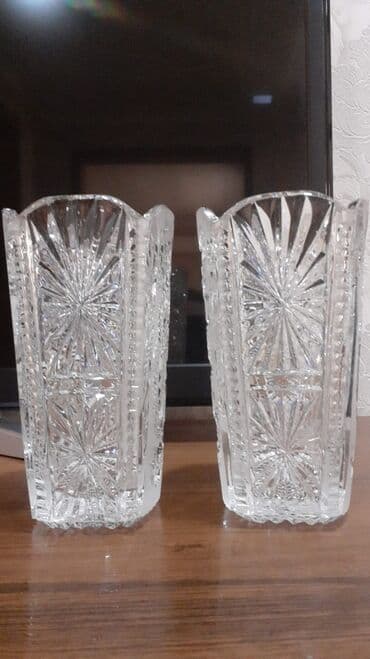 Yuqaslaviyanın guldanları meyve qabı.Çexiyanın Paxlava formalı lalafo.az -da Yuqaslaviyanın guldanları meyve qabı.Çexiyanın Paxlava formalı