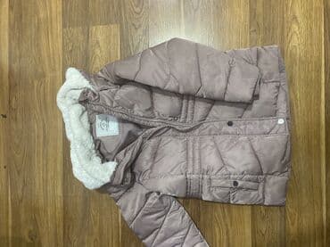 Куртка на девочку 8-9 лет в хорошем состоянии lalafo.az -da Куртка на девочку 8-9 лет в хорошем состоянии