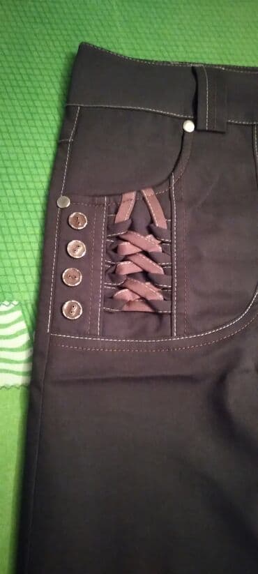 Qadın eteyi – dekorativ krujeva detallı - Rəng: tünd qəhvəyi/qara ton lalafo.az -da Qadın eteyi – dekorativ krujeva detallı - Rəng: tünd qəhvəyi/qara ton