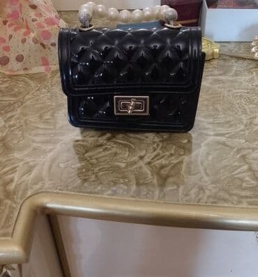 Əl çantası, İşlənmiş lalafo.az -da Əl çantası, İşlənmiş