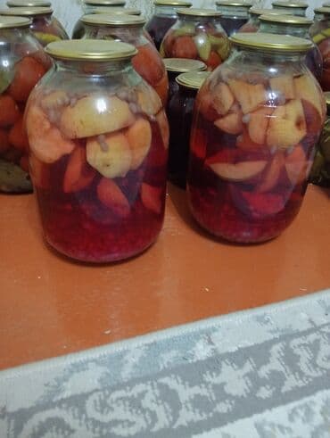 Evdə hazırlanmış meyvə kompotu – 3 litrlik bankalarda. Tərkib və lalafo.az -da Evdə hazırlanmış meyvə kompotu – 3 litrlik bankalarda. Tərkib və