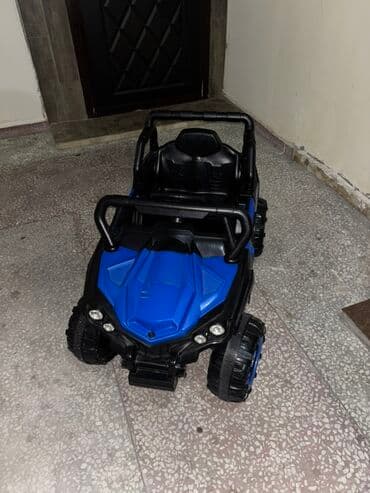 Uşaqlar üçün elektrikli minik maşını – off-road tərzində, mavi/qara lalafo.az -da Uşaqlar üçün elektrikli minik maşını – off-road tərzində, mavi/qara