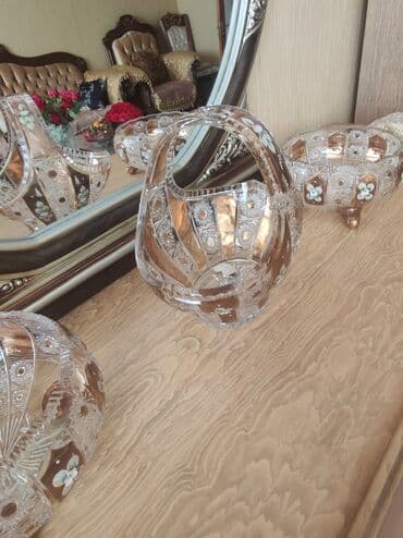 Təmiz Çexiya istehsalı Bohemia üslubunda bəzəkli kristal dəst - lalafo.az -da Təmiz Çexiya istehsalı Bohemia üslubunda bəzəkli kristal dəst -