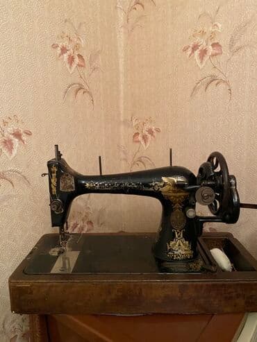 Antik mexaniki tikiş maşını - Korpus: Döküm metal, qara emal örtük lalafo.az -da Antik mexaniki tikiş maşını - Korpus: Döküm metal, qara emal örtük