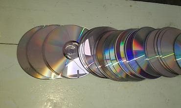 İşlənmiş CD disklər satılır. 60 ədəd var. Biri 50 qəpik lalafo.az -da İşlənmiş CD disklər satılır. 60 ədəd var. Biri 50 qəpik