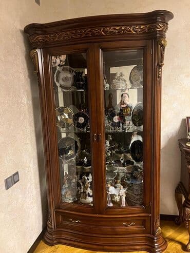 Şüşəli dolab vitrini, İşlənmiş, Ünvandan götürmə lalafo.az -da Şüşəli dolab vitrini, İşlənmiş, Ünvandan götürmə