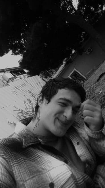 Salam alekum moto kuryer işi axtarıram motosiklet sürə bilirəm lalafo.az -da Salam alekum moto kuryer işi axtarıram motosiklet sürə bilirəm