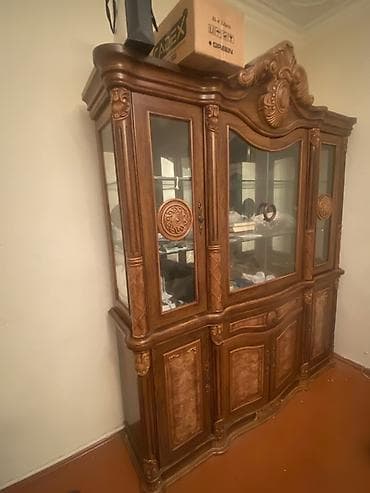 Şüşəli dolab vitrini lalafo.az -da Şüşəli dolab vitrini