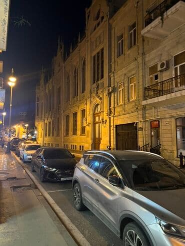 İcarəyə obyekt – şəhər mərkəzində, tarixi binaların sırasındakı küçədə lalafo.az -da — 1 İcarəyə obyekt – şəhər mərkəzində, tarixi binaların sırasındakı küçədə — 1