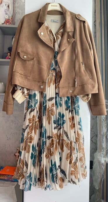 Qadın paltar + qısa gödəkçə dəsti - Paltar: krem rəngli əsas üzərində lalafo.az -da Qadın paltar + qısa gödəkçə dəsti - Paltar: krem rəngli əsas üzərində