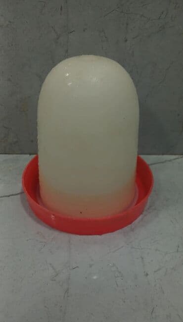 Təsvir: - Toyuq-cücə üçün suvarma qabı (avtomatik su qabı). - Aşağı lalafo.az -da Təsvir: - Toyuq-cücə üçün suvarma qabı (avtomatik su qabı). - Aşağı