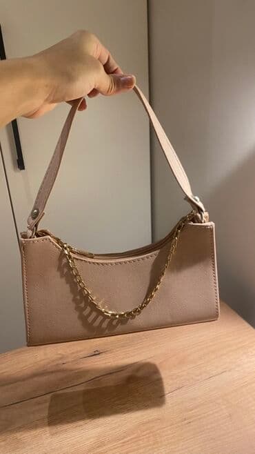 İki ədəd çiyin/əl çantası dəsti 1) Bej miniatür çiyin çantası - lalafo.az -da İki ədəd çiyin/əl çantası dəsti 1) Bej miniatür çiyin çantası -