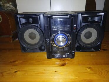 Sony mini musiqi mərkəzi – 2 güclü akustik kolonkadan və əsas blokdan lalafo.az -da Sony mini musiqi mərkəzi – 2 güclü akustik kolonkadan və əsas blokdan
