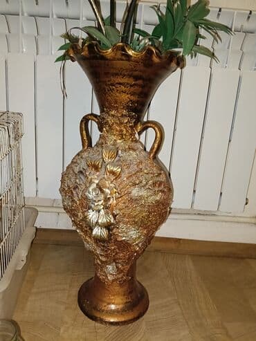 Bir vaza lalafo.az -da Bir vaza