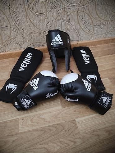 Döyüş idmanı dəsti - Brendlər: Adidas və Venum - Komplektə daxildir lalafo.az -da Döyüş idmanı dəsti - Brendlər: Adidas və Venum - Komplektə daxildir