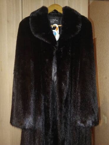 Təzə Şuba satılır Krasnavorskidən alınıb. Geyinilmir lalafo.az -da Təzə Şuba satılır Krasnavorskidən alınıb. Geyinilmir