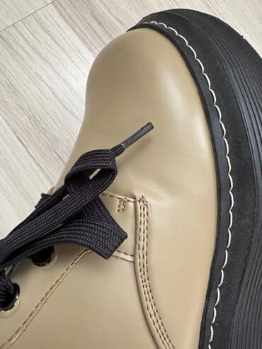 Угги: Ayaqqabı Avropadan alınıb, 2 dəfə geyinilib. Çox rahat və qış malı at lalafo.az — 6 Угги: Ayaqqabı Avropadan alınıb, 2 dəfə geyinilib. Çox rahat və qış malı — 6