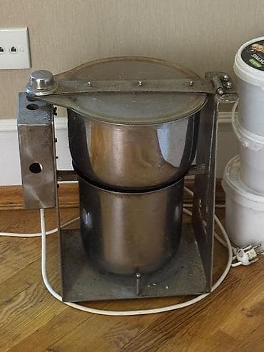 Uyuducu blender – peşəkar tipli, paslanmayan poladdan qab və korpus lalafo.az -da Uyuducu blender – peşəkar tipli, paslanmayan poladdan qab və korpus