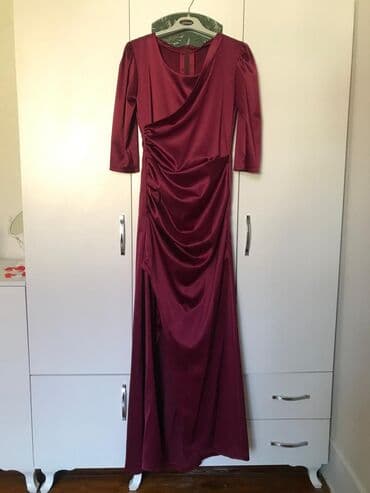 Yenidir, tikdirilib, ancaq heç geyinilməyib, M ölçüdür, təmiz atlas lalafo.az -da Yenidir, tikdirilib, ancaq heç geyinilməyib, M ölçüdür, təmiz atlas