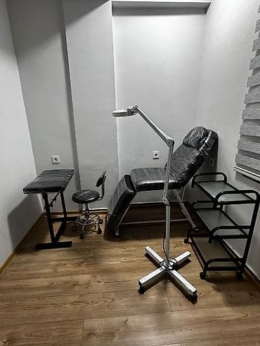 Nərimanov metrosunun çıxışında. Tattoo master üçün Tattoo salonda bir lalafo.az -da Nərimanov metrosunun çıxışında. Tattoo master üçün Tattoo salonda bir