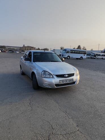 VAZ (LADA) Priora: 1.6 l | 2010 il 247000 km Hetçbek lalafo.az -da VAZ (LADA) Priora: 1.6 l | 2010 il 247000 km Hetçbek