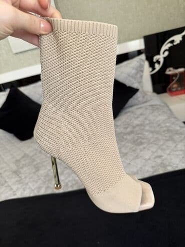 Ölçü: 38.5, rəng - Bej, Yeni lalafo.az -da Ölçü: 38.5, rəng - Bej, Yeni