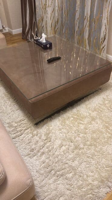 Пуфики на заказ: Квадратный стол, Нераскладной, Без колесиков, Стекло, Без гарантии at lalafo.az — 1 Пуфики на заказ: Квадратный стол, Нераскладной, Без колесиков, Стекло, Без гарантии — 1