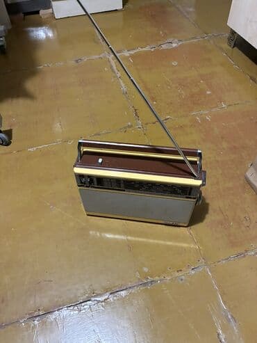 VEF 317 portativ radioqəbuledici Dekor/bəzək kimi satılır - Model lalafo.az -da VEF 317 portativ radioqəbuledici Dekor/bəzək kimi satılır - Model