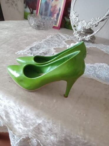 Tuflilər, Ölçü: 36, rəng - Sarı, İşlənmiş lalafo.az -da Tuflilər, Ölçü: 36, rəng - Sarı, İşlənmiş