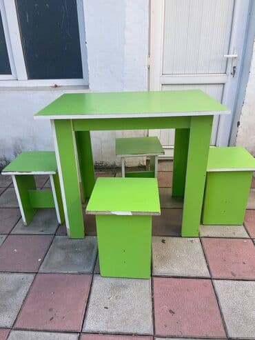İşlənmiş, 4 stul lalafo.az -da İşlənmiş, 4 stul