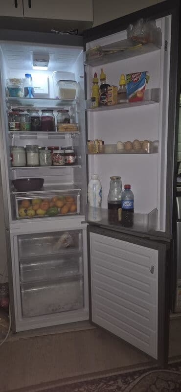 İki qapılı, aşağıdan donduruculu soyuducu 380 azn saz lalafo.az -da İki qapılı, aşağıdan donduruculu soyuducu 380 azn saz