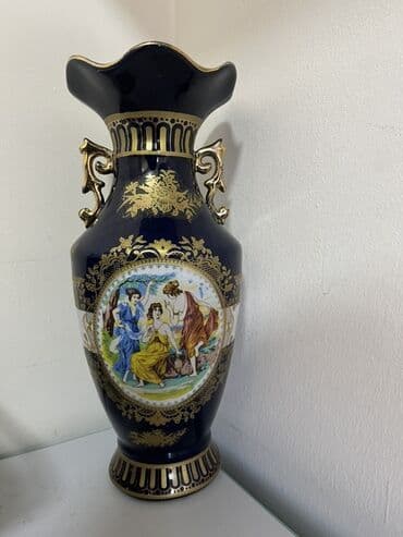 Bir vaza, Farfor lalafo.az -da Bir vaza, Farfor