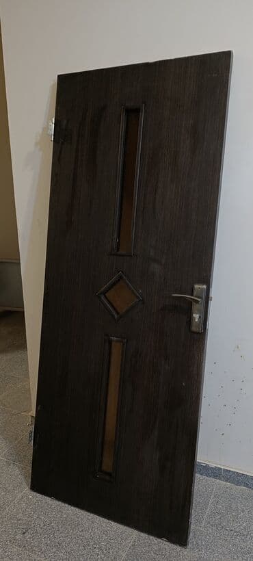 İşlənmiş Otaq qapısı 80x200 sm Naliçnik ilə, Zəmanətsiz, Ünvandan götürmə lalafo.az -da İşlənmiş Otaq qapısı 80x200 sm Naliçnik ilə, Zəmanətsiz, Ünvandan götürmə