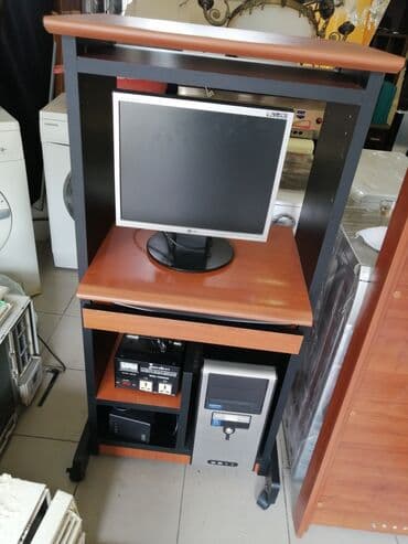 Стол для компьютера в хорошем состоянии lalafo.az -da Стол для компьютера в хорошем состоянии
