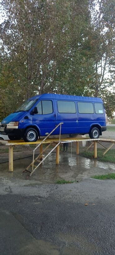 Ford Transit: 2.5 l | 1998 il 7000004 km Mikroavtobus lalafo.az -da Ford Transit: 2.5 l | 1998 il 7000004 km Mikroavtobus