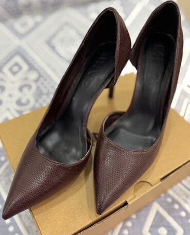 Tuflilər, Ölçü: 37, rəng - Qəhvəyi, İşlənmiş lalafo.az -da Tuflilər, Ölçü: 37, rəng - Qəhvəyi, İşlənmiş