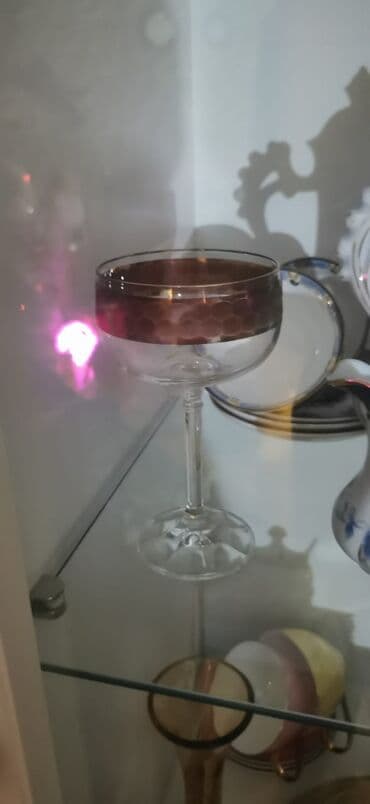 Qədəhlər, rəng - Qızılı, Şüşə, 1 əd lalafo.az -da Qədəhlər, rəng - Qızılı, Şüşə, 1 əd