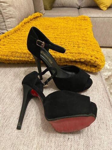 Tuflilər, Ölçü: 37, rəng - Qara, İşlənmiş lalafo.az -da Tuflilər, Ölçü: 37, rəng - Qara, İşlənmiş