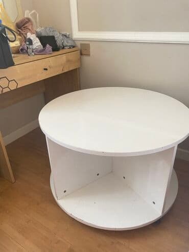 Jurnal masası, Açılmayan, Yumru masa lalafo.az -da Jurnal masası, Açılmayan, Yumru masa