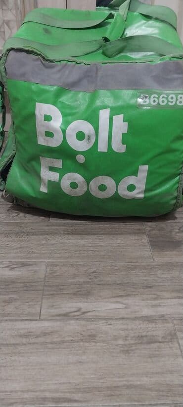 Bolt Food çatdırılma çantası (izotermik çanta) Qeyd: Sekildede lalafo.az -da Bolt Food çatdırılma çantası (izotermik çanta) Qeyd: Sekildede