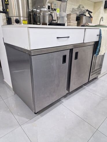 Masa altı soyuducu 160-70.İki qapılı peşəkar soyuducu iş stolu - lalafo.az -da Masa altı soyuducu 160-70.İki qapılı peşəkar soyuducu iş stolu -