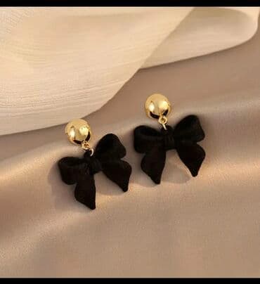 Bantik formasında retro sırğalar lalafo.az -da Bantik formasında retro sırğalar