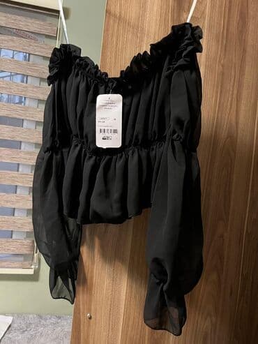 Qadın bluzası – qara rəng, şifon material. - Modell: off-shoulder lalafo.az -da Qadın bluzası – qara rəng, şifon material. - Modell: off-shoulder