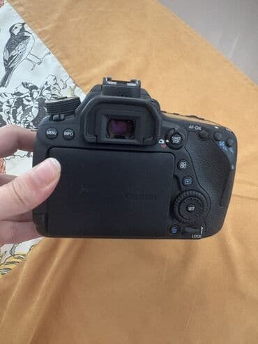 Canon EOS 80D DSLR fotoaparat - 24.2 MP APS‑C CMOS sensor və DIGIC 6 lalafo.az -da Canon EOS 80D DSLR fotoaparat - 24.2 MP APS‑C CMOS sensor və DIGIC 6