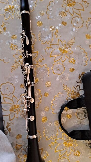 Klarinet və daşıma çantası - Klassik dizaynlı Bb klarinet: qara lalafo.az -da Klarinet və daşıma çantası - Klassik dizaynlı Bb klarinet: qara