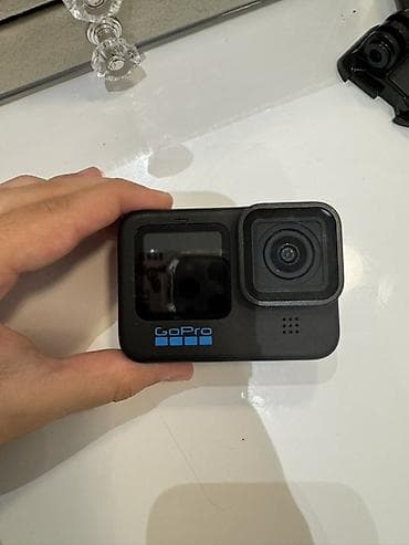GoPro HERO10 Black aksion kamerası Xüsusiyyətlər: - Ön və arxa ekran lalafo.az -da GoPro HERO10 Black aksion kamerası Xüsusiyyətlər: - Ön və arxa ekran