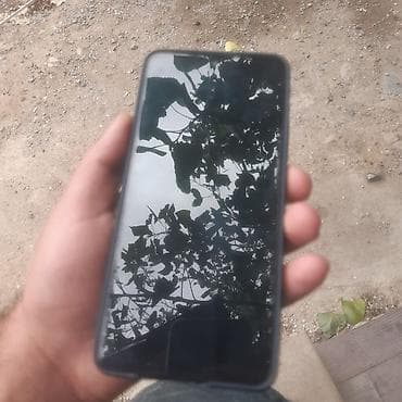 Redmi not 14 256 yaddaş ekranda iki çat var və qabağ kameradı tozdanıb lalafo.az -da Redmi not 14 256 yaddaş ekranda iki çat var və qabağ kameradı tozdanıb