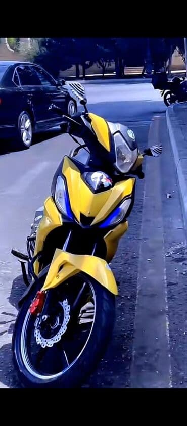 Sport üslublu sarı-qara motosiklet Xüsusiyyətlər: - Agressiv lalafo.az -da Sport üslublu sarı-qara motosiklet Xüsusiyyətlər: - Agressiv